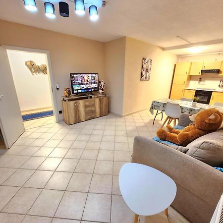 Sj Apartment Chemnitz Dış mekan fotoğraf